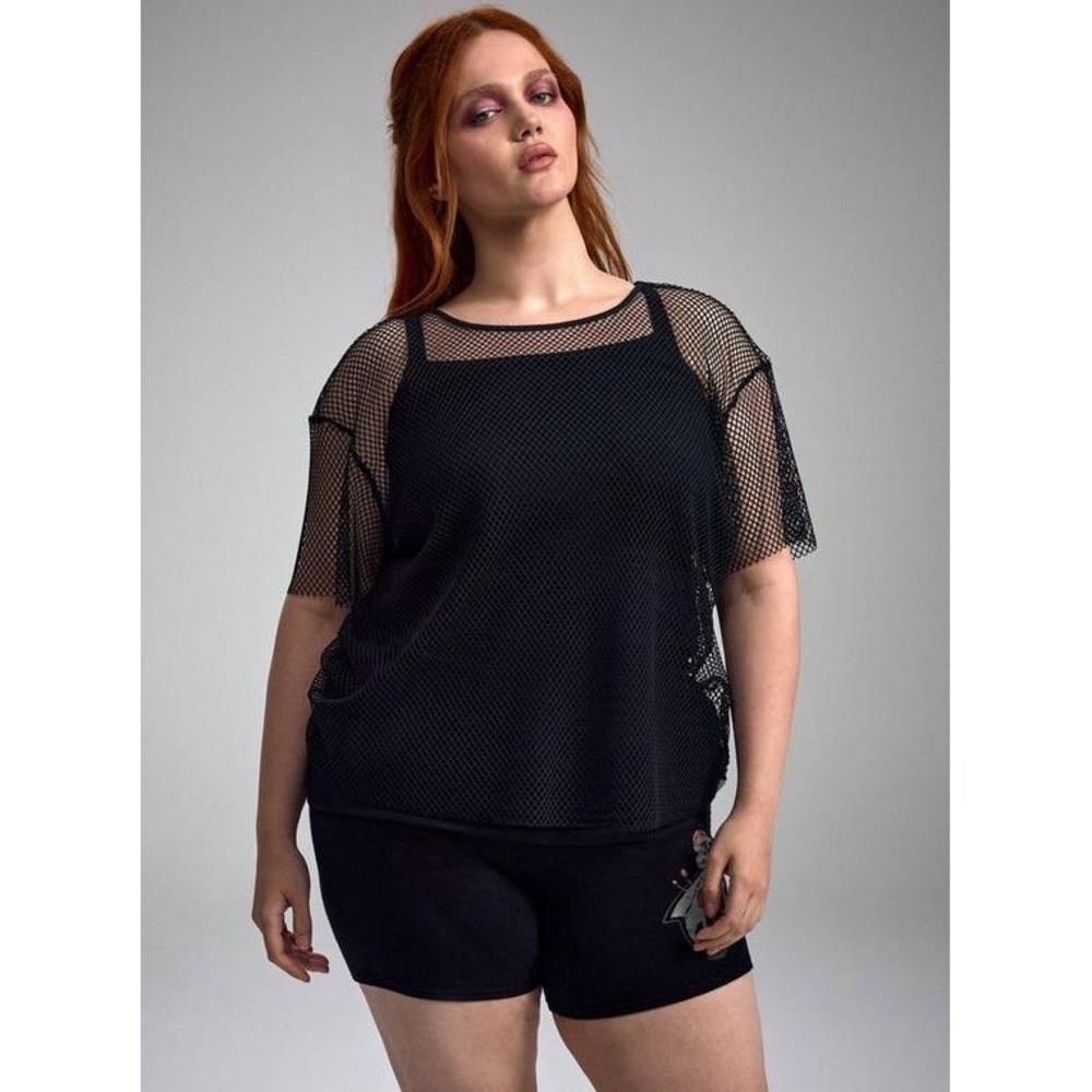 Torrid Top Womens 3 Black Fishnet Mesh Short Sleeve Edgy EUC